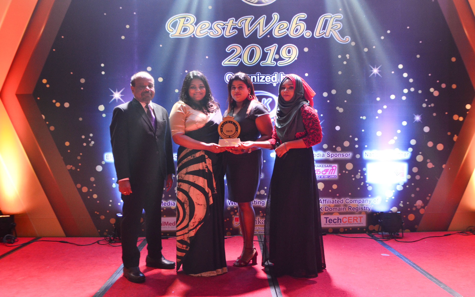InTalent Asia strikes gold at Bestweb.lk award